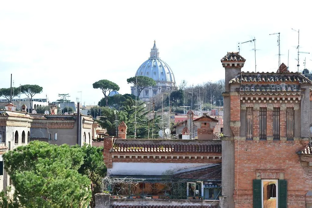 St.Peter Withlove 0*, Rome Italy